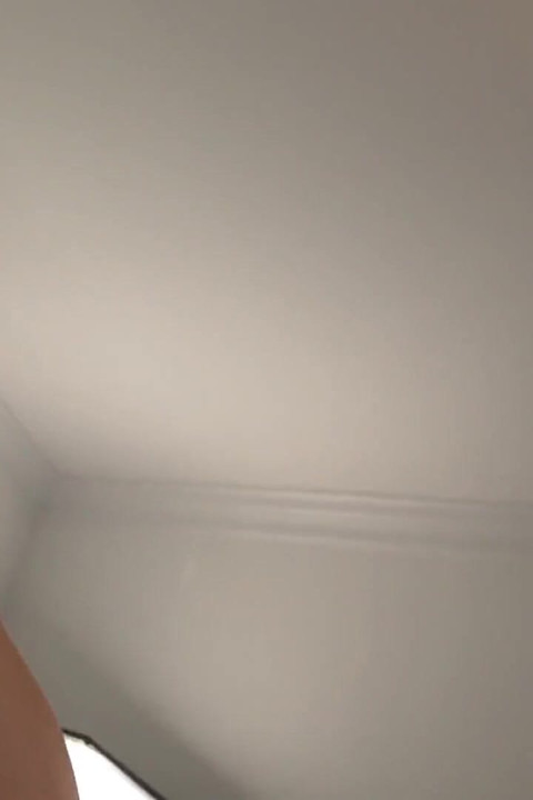 Gagica Clueless Ejaculează Anal