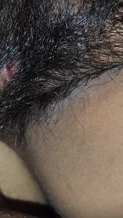 Bhabhi ke sath Soya toh bhabhi ne Raat ko lund pakad liya | Clip 1