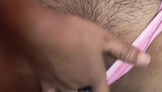 Ateşli kız amcık saçaklı videolar gece ruh hali yalnız ve parmaklama