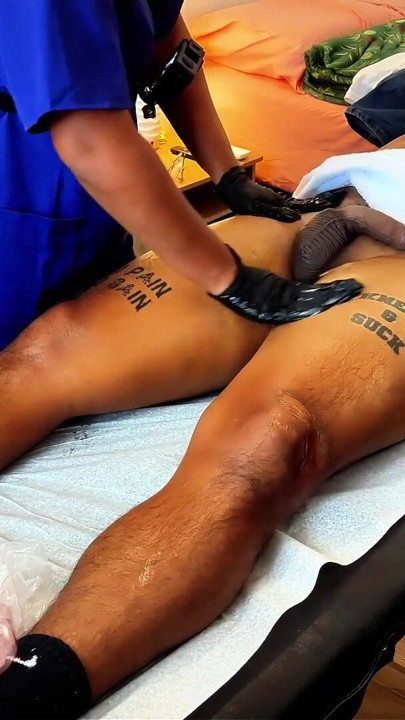 Massage with an unexpected happy ending - Risky Cum | Clip 1