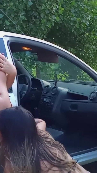 ผัวไม่เข้าใจว่าทําไมฉันถึงเชิญเพื่อนมาพักร้อนของเรา คลิป 3