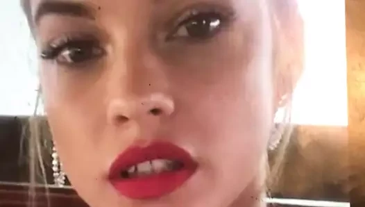 Barbara Palvin'in anısına