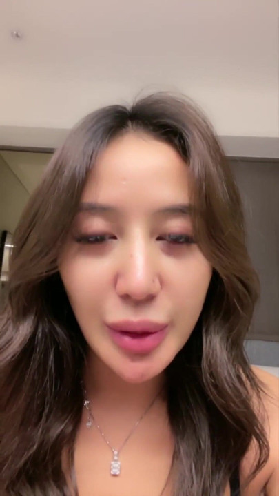 Καυτό μουνί εδώ περιμένει λίγο μαύρο πουλί indo | Κλιπ 2