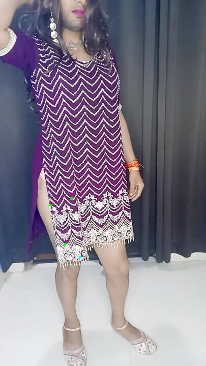 Meine stiefmutter hat so ein höschen wie diese und reibt ihre muschi und ihren arsch