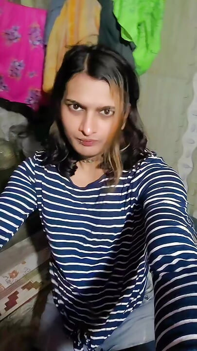 Zoya Shezadi Im a Going to My Secret Small Room One More Time Have a Fun Time