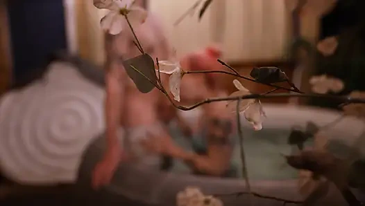 вуайерист, минет в горячей ванне