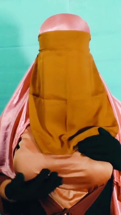 الهندية الجميلة لباني أختر متعطشة للجنس - بنغالية شفافة | مقطع 1