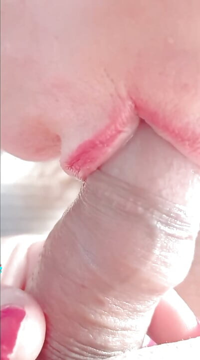 คู่รักเงี่ยนเลียและดูดควย