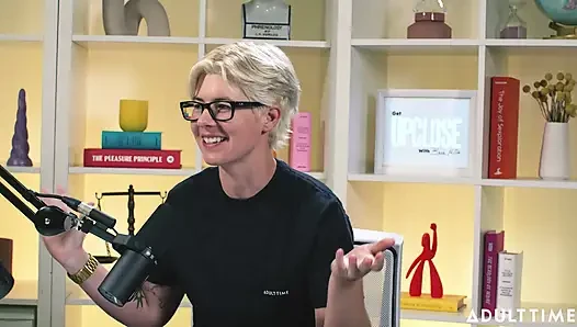 Khloe Kingsley: Squirting vor kamera & roten Flaggen