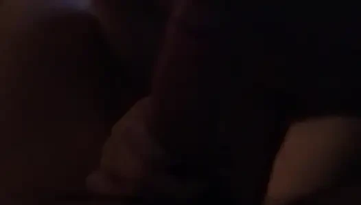 Cuma nyepong kontol biasa di rumah - lovessie