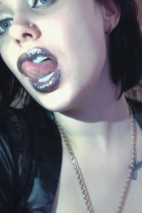 New metal lipstick worship