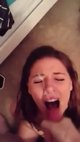 Pretty Little Cocksucker Gets A Phone Facial