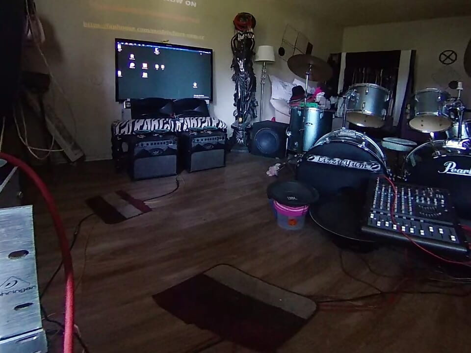 Lizzy Yum VR rujan 2025. Solo #1