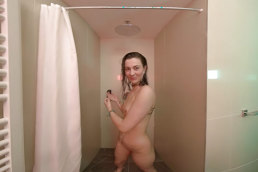 Titta på mig ta en dusch i slow motion