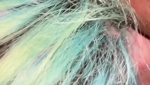 Hintli sürtüğüm beni doğru emiyor