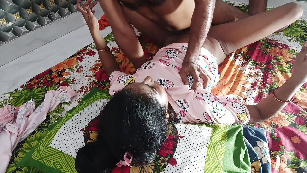 Desi Pige Flere Outfits Intens Hardcore Sex Session - Ægte Amatør