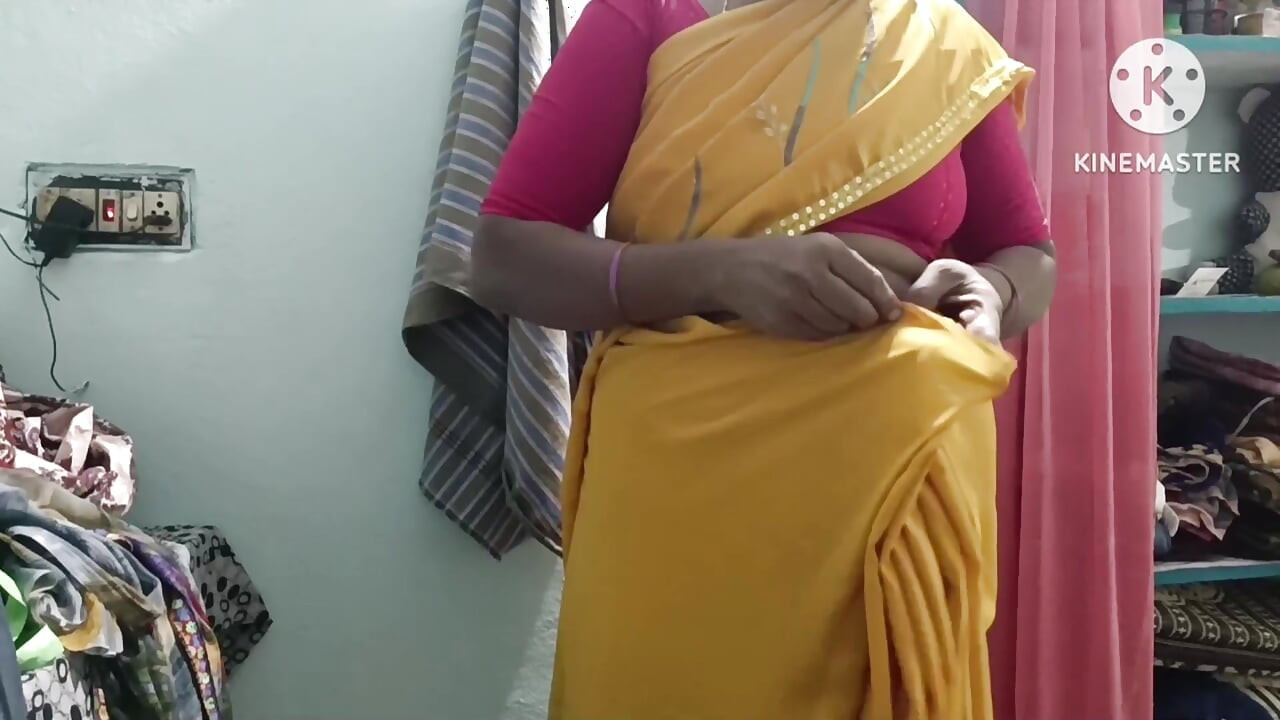 Istri desa india lagi pamer memeknya sambil vering