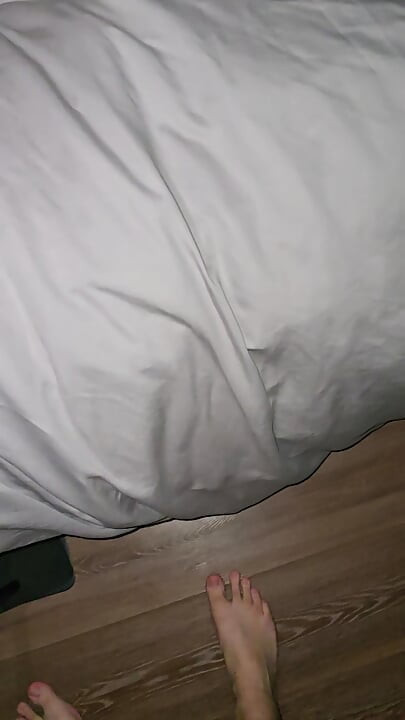 I love the smell of my pussy juices and my pussy is a bit hairy before a wax