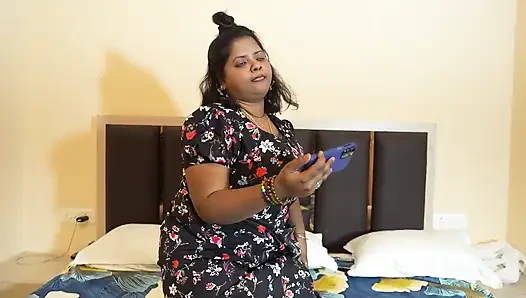 Staf Hotel Dengan Pelanggan