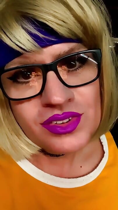 Cindie love sexy skirt sissy fucks clit like pussy