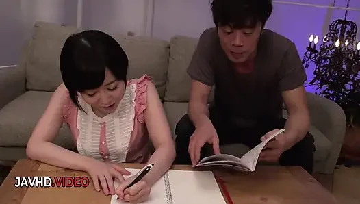 Die freche japanische amateurin yu shinoda entzündet leidenschaftliches hardcore-abenteuer