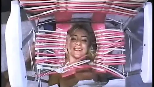 Klasik anal sarışın edepsiz sürtük büyük yüze boşalma