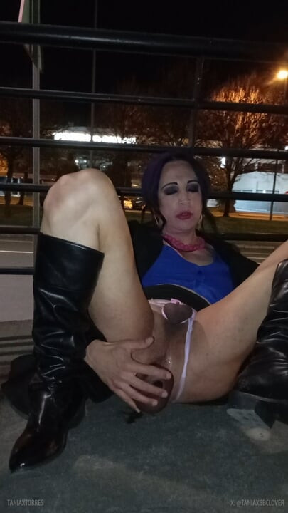 Taniax masturbate in the streets with big black dildo wearing sexy miniskirt