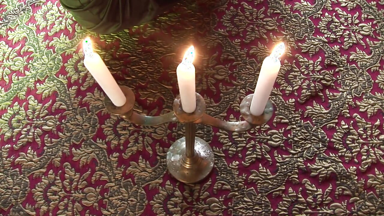 Klan Adams brudzy się z Jessica Rabbit