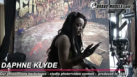 Backstage photoshoot Daphne Klyde - Adult