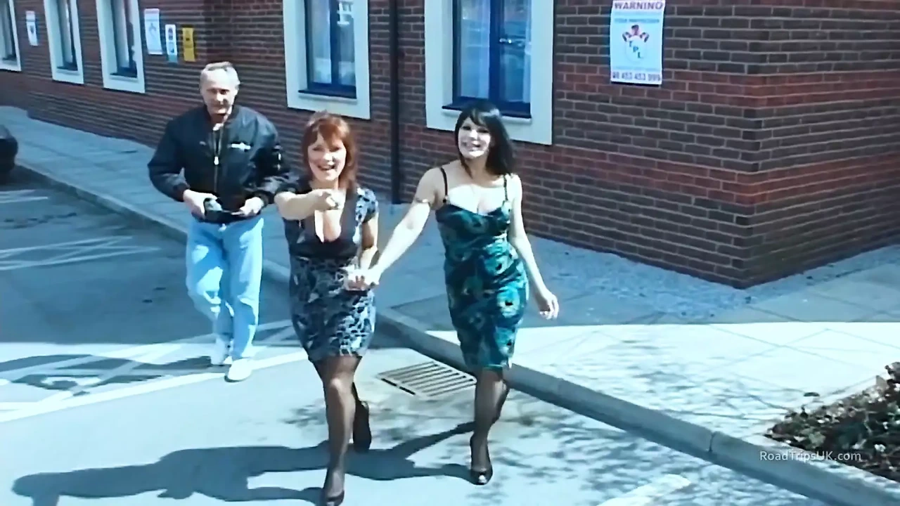 Marino的周末横冲直撞：熟女的：温迪泰勒和黛西岩石