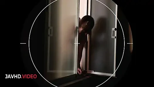 Runa anzai si cewek hot rambut pirang lagi asik nyepong kontol jav sebelum seks threesome