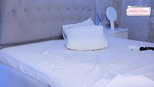 Stella Cardo'nun Squirt