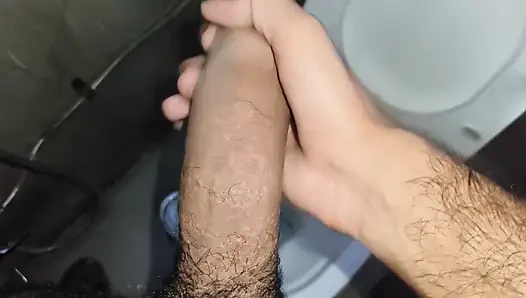 Seks oyuncağımla ilk kez mastürbasyon yapıyorum