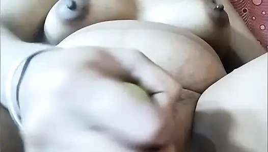 Pertunjukan webcam bugil ibu rumah tangga bangla