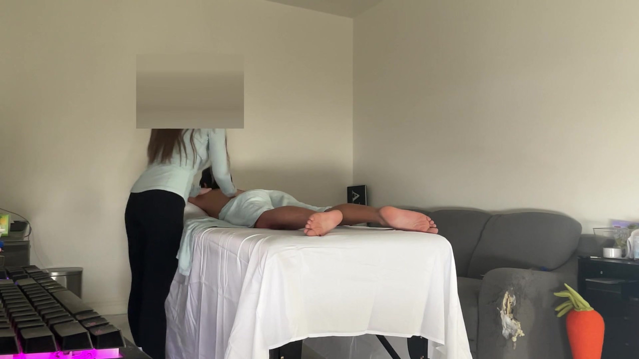 合法的乌克兰 RMT 让与亚洲怪物鸡巴第二次约会