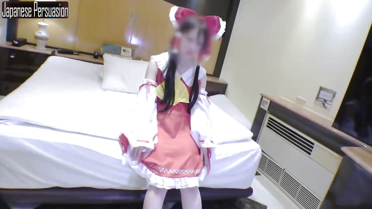 Slender Downer Style Cosplayer Shows Her Quiet Charm While Playing a Reimu Shrine Maiden Role Angle2