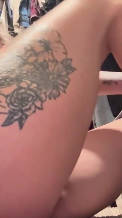 ASS STRETCHING AND CUMMING | Clip 2