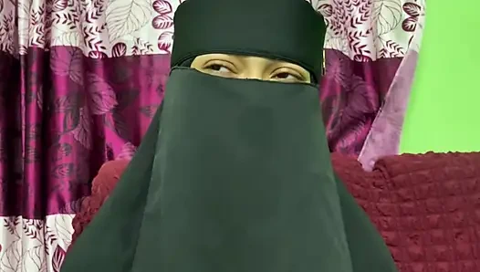 My favorite sexy Desi Bhabhi wants to fucking with me