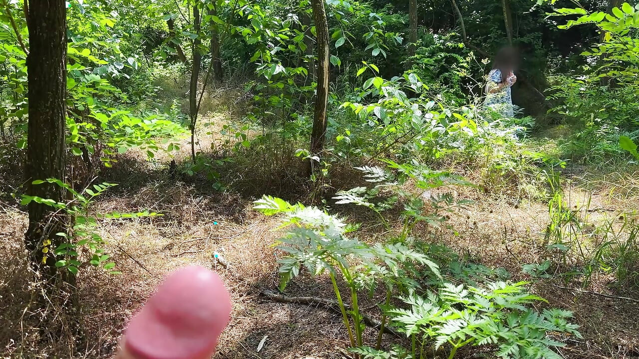 HANDJOB in PUBLIC - Stranger Woman Caught me Masturbating and Makes Me Cum!