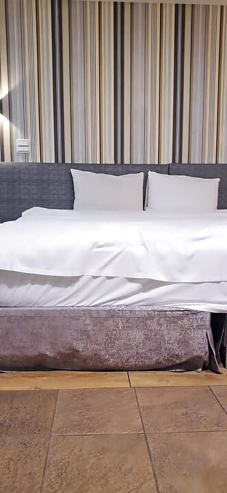 Bẫy Tingxuan thủ dâm hậu môn của cô ấy bằng một cây gậy thịt đen khổng lồ