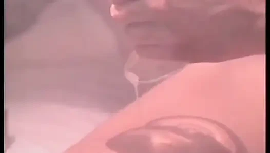 Yeni çift tatilde sert sikişiyor