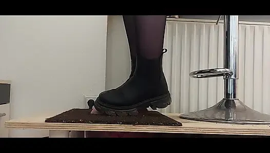 Dein Gesicht Gehört Unter Meine Stiefel Und Socken