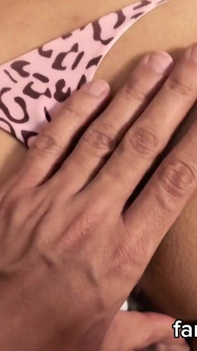 Close Up Finger Fuck & Intense Clit Rubbing Until She Cums Hard - Homemade POV | Clip 1