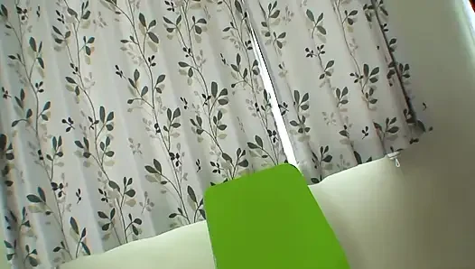 Kız yeni adamla eğlenmek istiyor