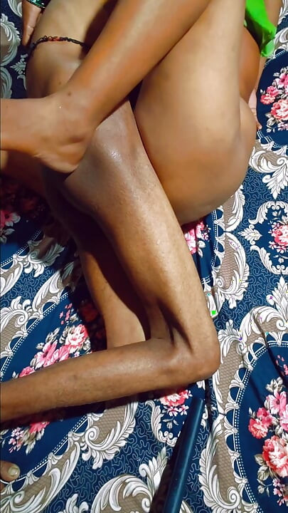 Indian sex bhabhi bedroom me bahut pela hu