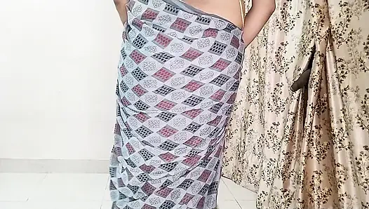 Sautelee Ne Galatee Se парад ке Peechhe Chhipe Bhaee Ka Land Выбора Aur Chud Gayee горячая, хинди Odiyo