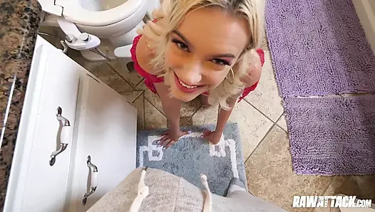 Blonde Beauty Lindsey Lakes Is A Naughty Hottie