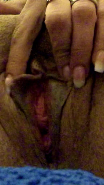 Horny wife Lorie Cree masturbating sent by text. | Clip 1