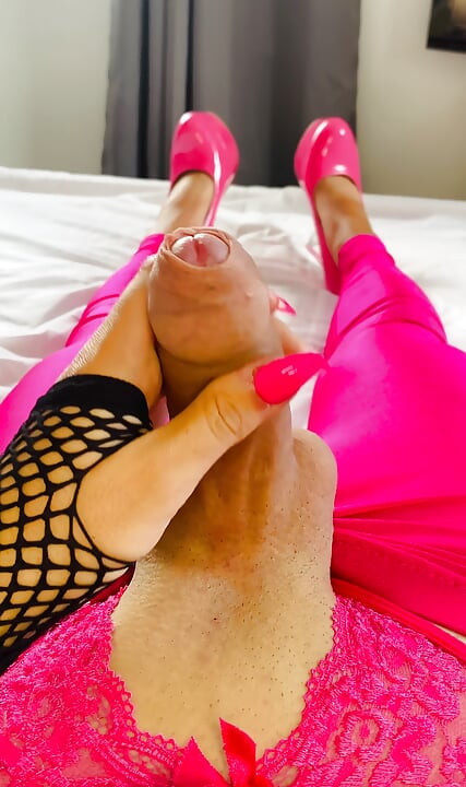 Sexy Pink High Heels Cumshot