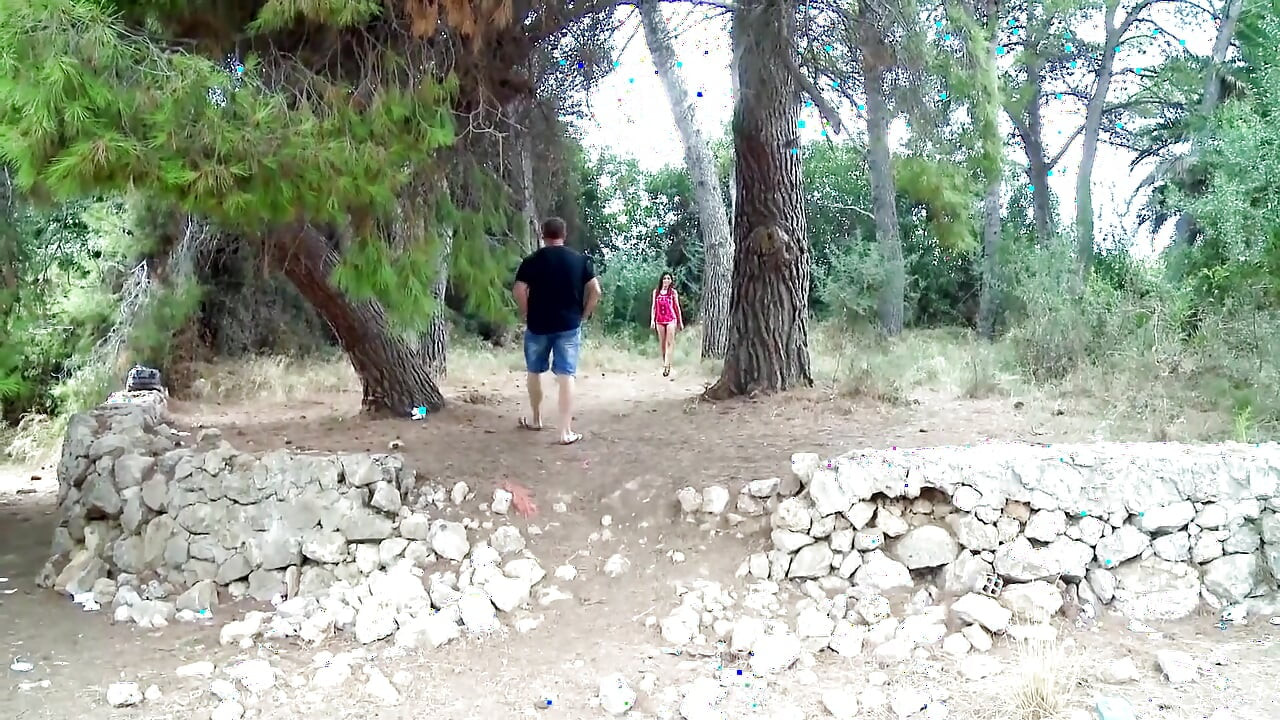 in This Forest It Is Better to Fuck than To Walk